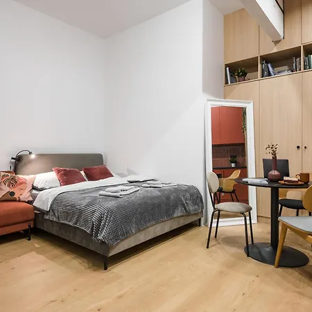 D21 Art Vintage Old Town